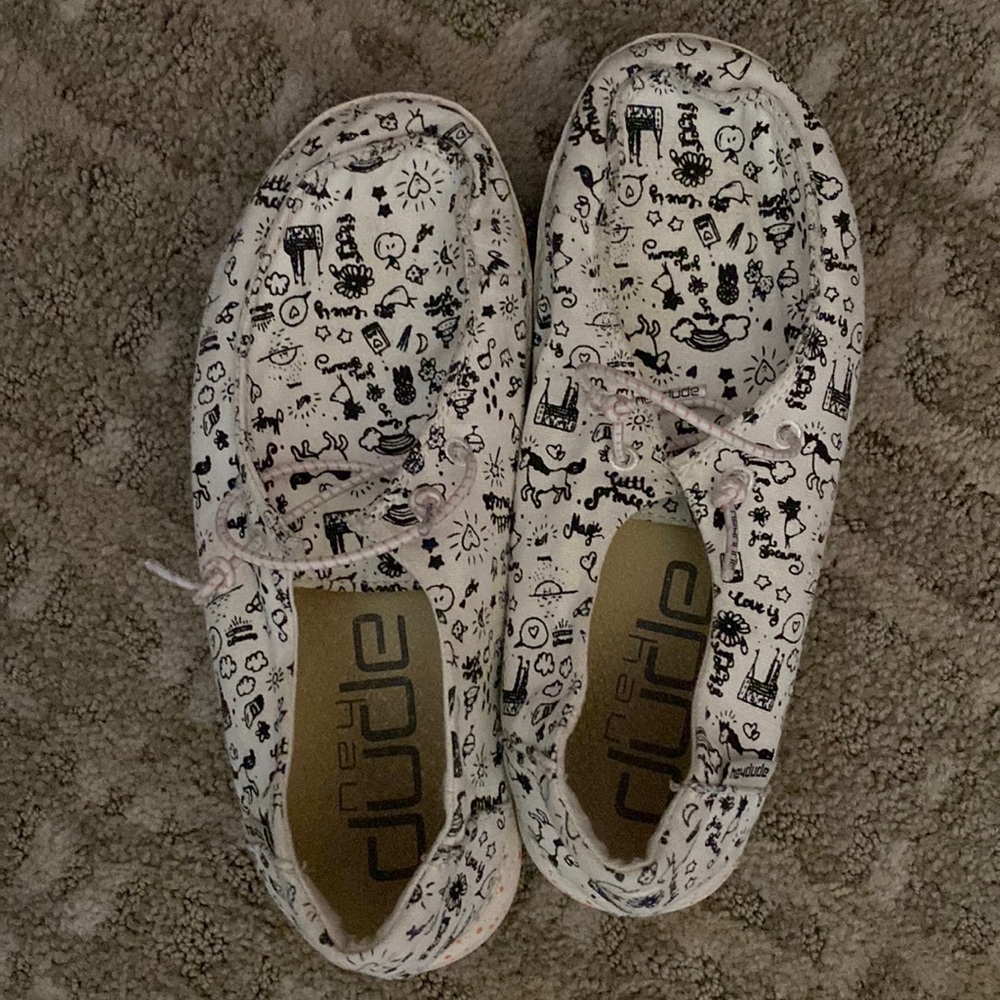 Hey Dude Wendy Youth shoe Y2-L3 EU 34